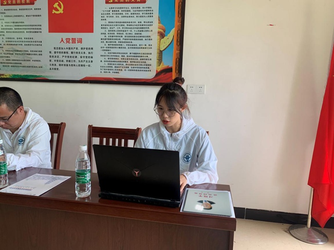 開展“《習(xí)近平談治國理政》第三卷與脫貧攻堅(jiān)”專題宣講。福建船政交通職業(yè)學(xué)院供圖